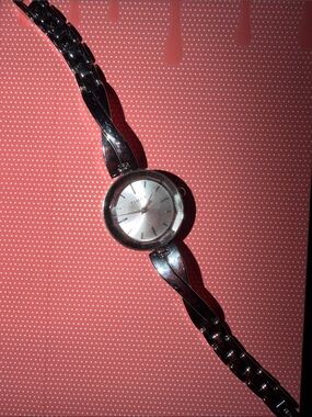 Timex Silver Round Dial Bracelet Watch
